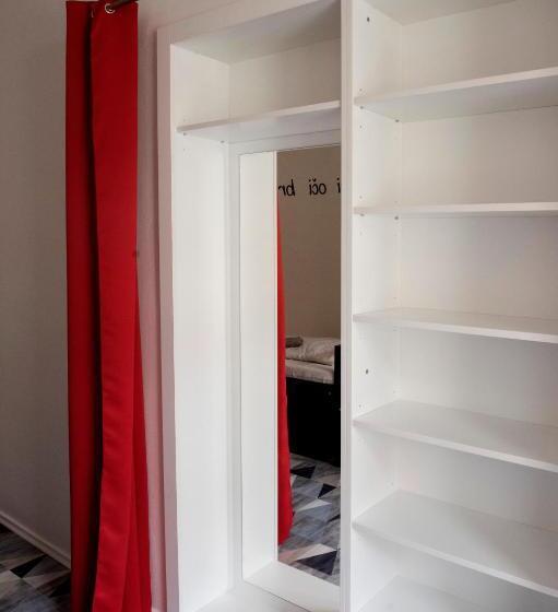 Номер Базовый Одноместный Совместный Санузел, Hostel Eleven