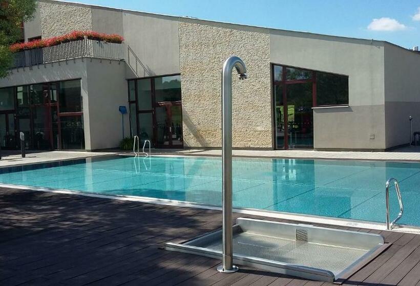 اتاق استاندارد, Beroun Golf Club