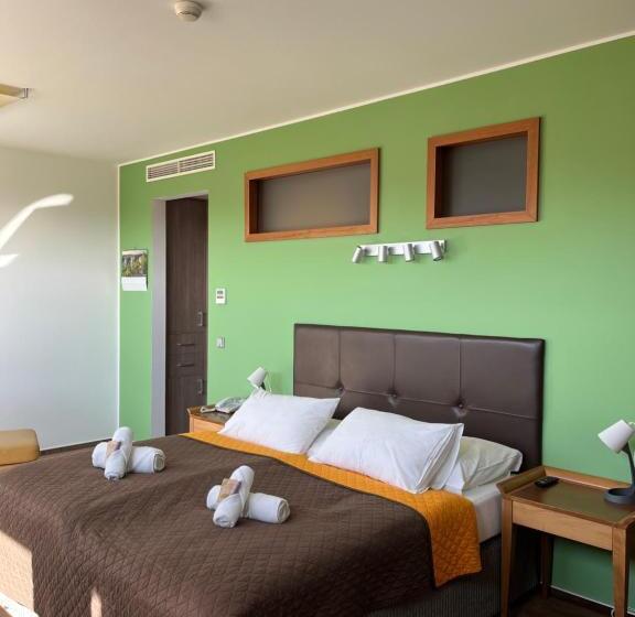 اتاق استاندارد, Beroun Golf Club