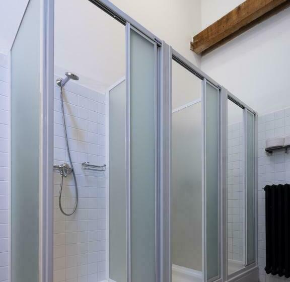 اتاق اکونومی با حمام مشترک, A Hostel Zámecký Pivovar Litomyšl