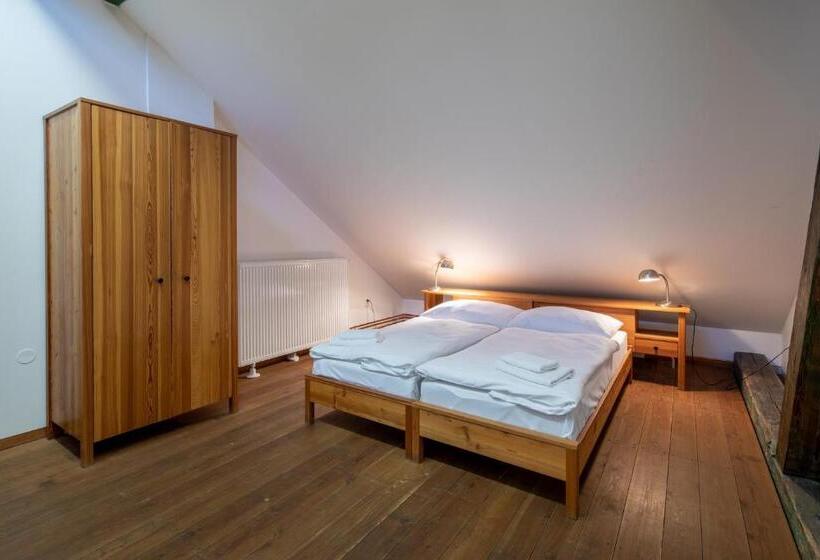 اتاق استاندارد, A Hostel Zámecký Pivovar Litomyšl