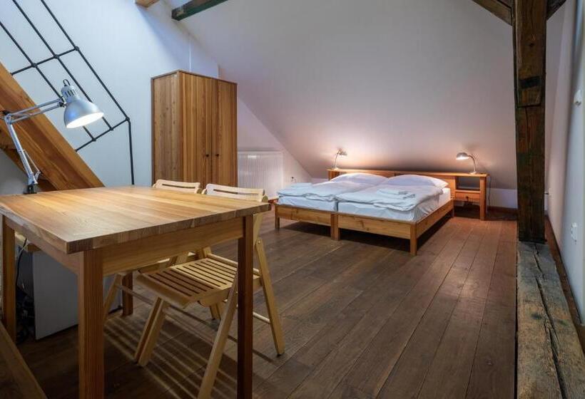 اتاق استاندارد, A Hostel Zámecký Pivovar Litomyšl