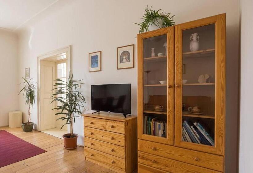 Апартаменты 2 Спальни, A Hostel Zámecký Pivovar Litomyšl