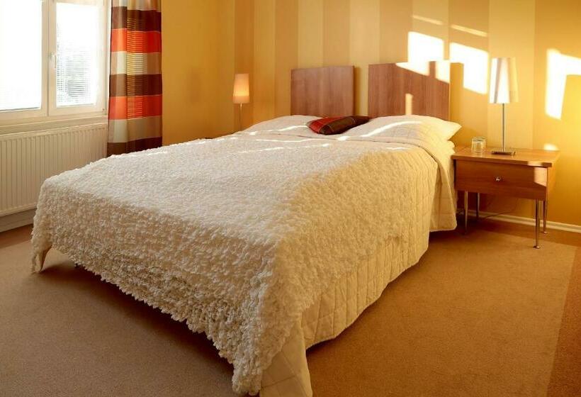 Семейный Номер, Boutique Hotel Golf Garni