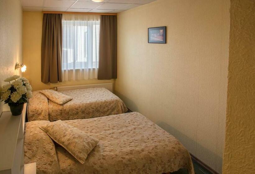 سوییت خانوادگی, Endla Hotell