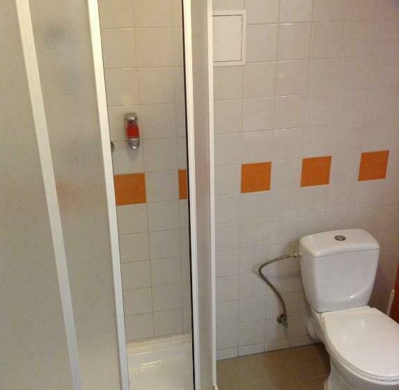 اتاق استاندارد یک نفره, Olimpiska Centra Ventspils