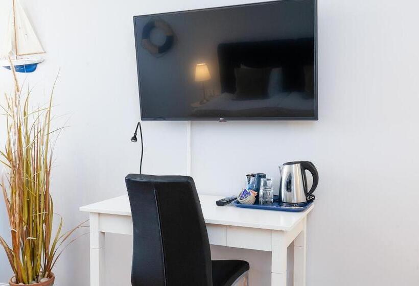 Номер Superior, Slottsgården
