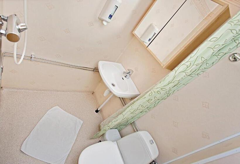 스탠다드 트리플 룸, Sandmoen Bed & Breakfast, Free Parking