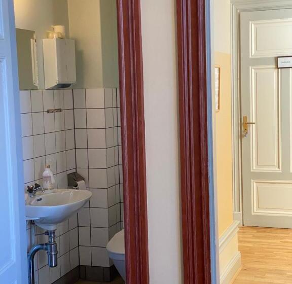 Семейный Номер, Ting1903 Bed & Breakfast