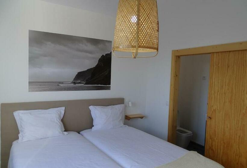 스탠다드 룸, Madeira Surf Camp