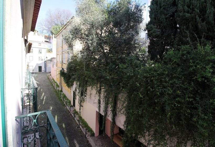 Quarto Estandar Banheiro Compartilhado, WOT New Lisbon