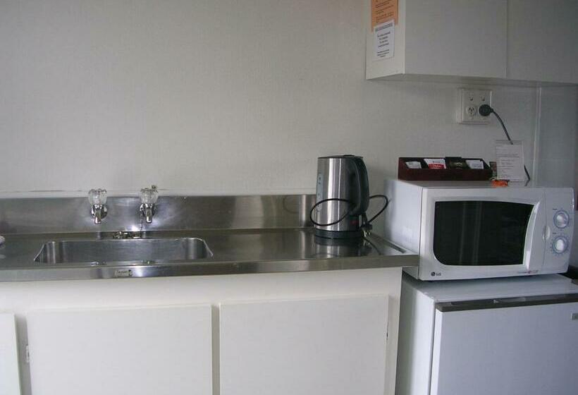 Студия Стандарт, Alexandra Garden Court Motel