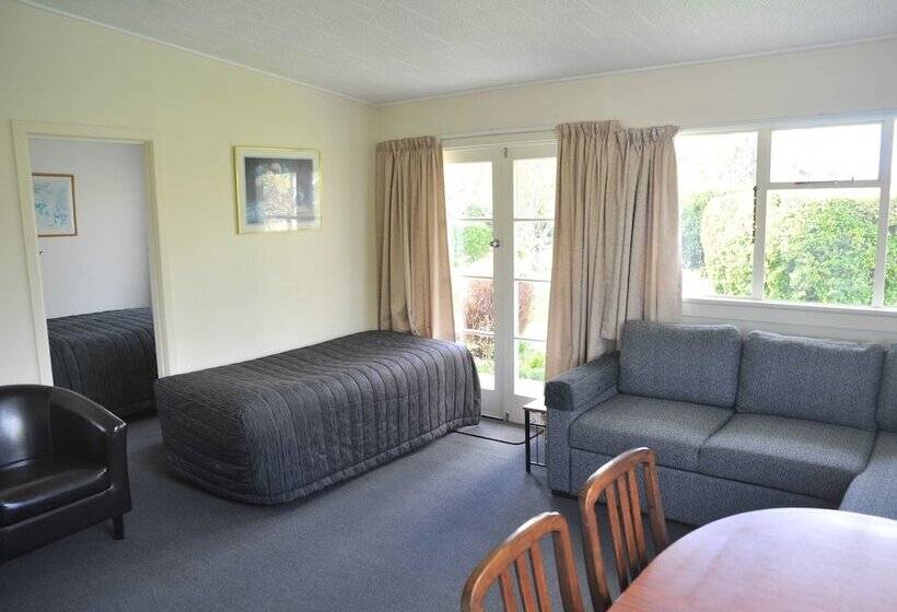 Апартаменты 2 Спальни, Alexandra Garden Court Motel