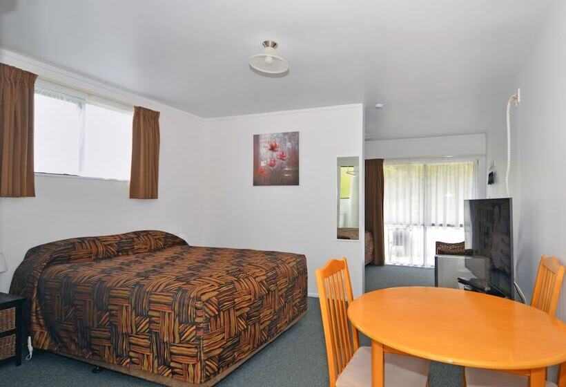 Номер Премиум, Celtic Motel