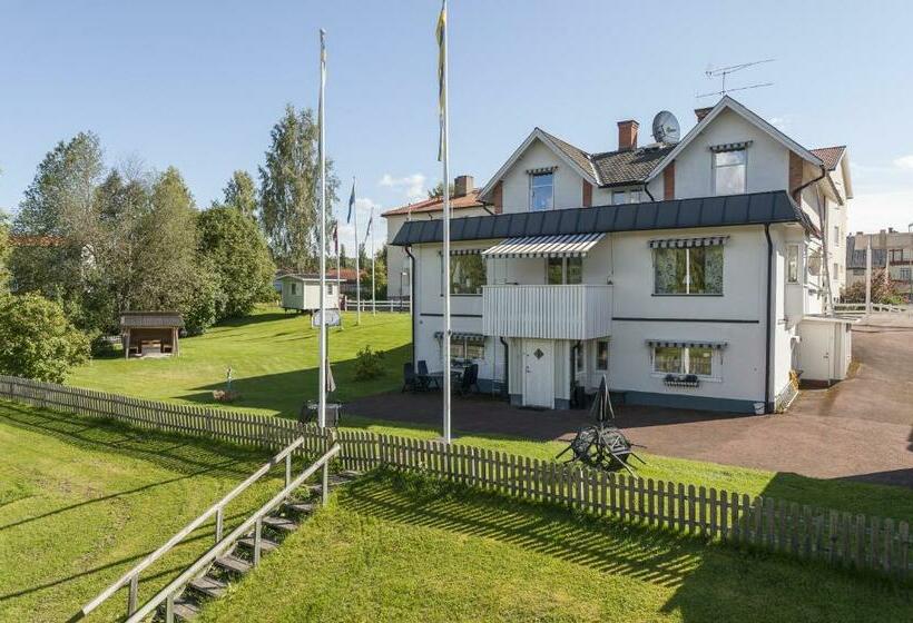 Номер Стандарт Индивидуальный, L Strandvillan B&b