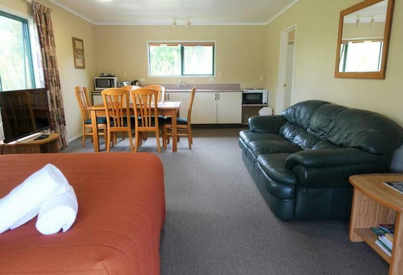 Семейные Апартаменты, Kiwi Park Motels