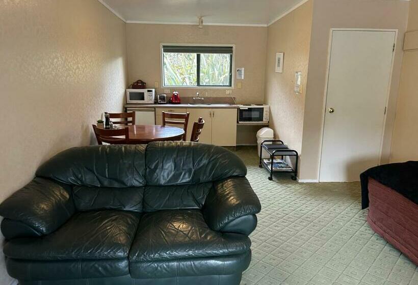 Студио Стандарт Кровать Кинг, Kiwi Park Motels