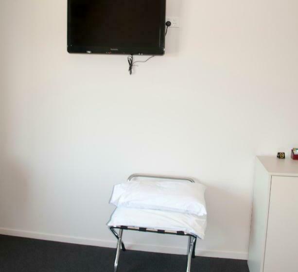 استودیوی استاندارد, Northpark Motel