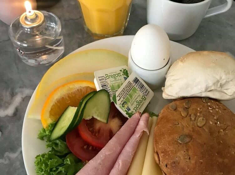 Номер Базовый Совметсный Санузел, Systrar & Bonor Bed And Breakfast