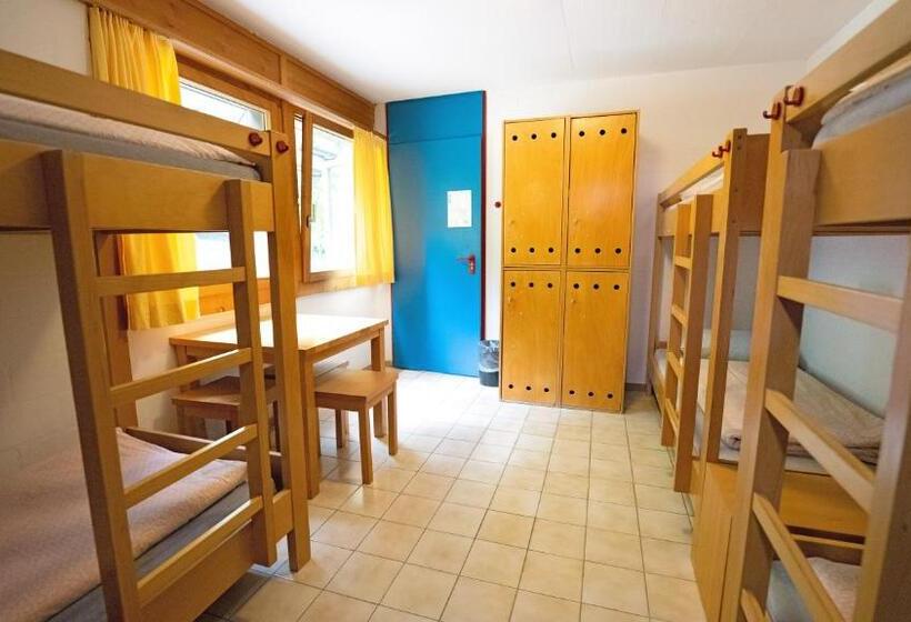 Кровать в Общей Комнате, Delémont Youth Hostel