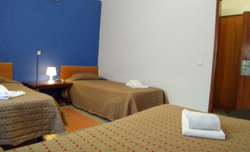 Номер Стандарт Трехместный, E Nove Lounge Hostel Caffe