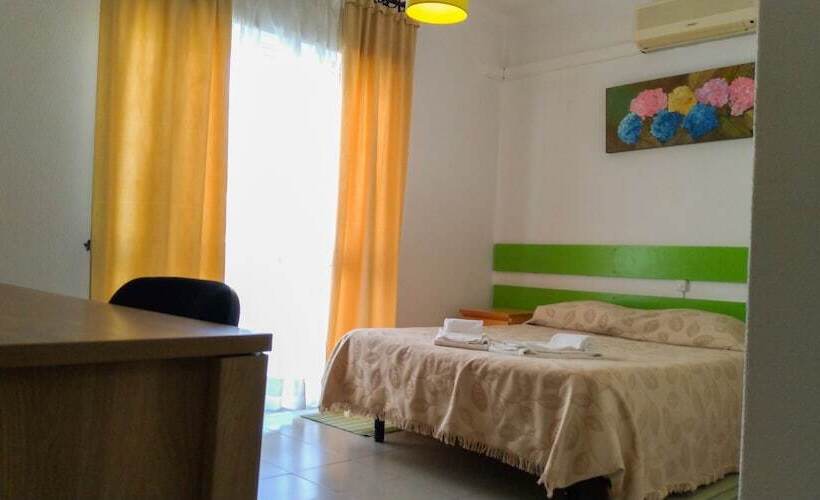 Номер Стандарт, E Nove Lounge Hostel Caffe