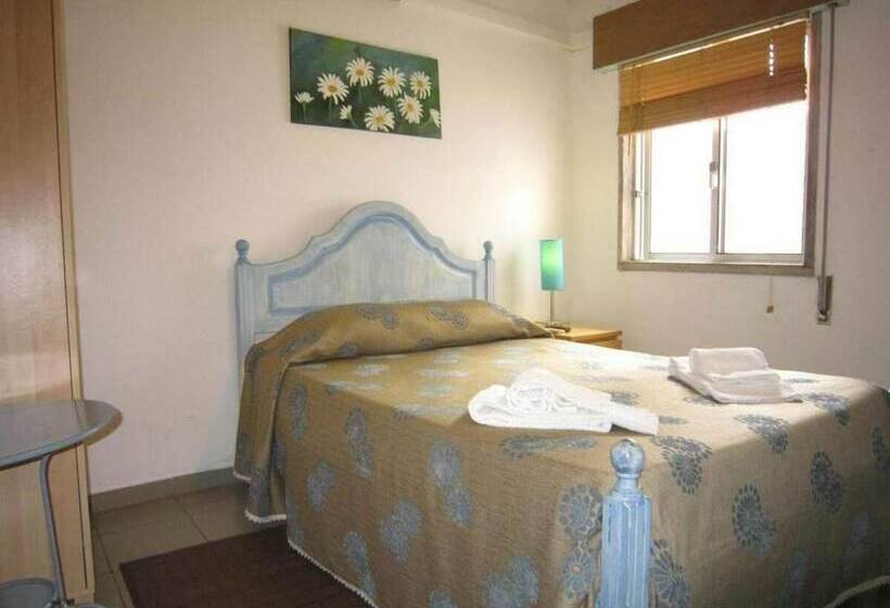 Quarto Estandar Individual, E Nove Lounge Hostel Caffe