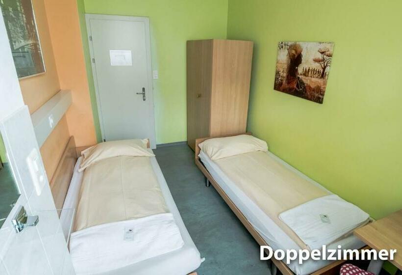 غرفة قياسية حمام مشترك, & Backpackers Zak Schaffhausen