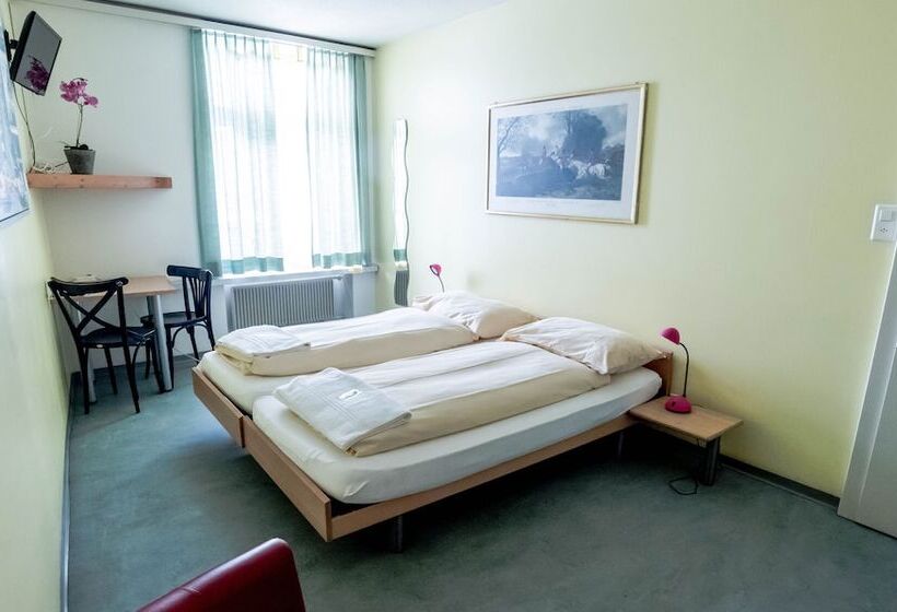 غرفة قياسية حمام مشترك, & Backpackers Zak Schaffhausen