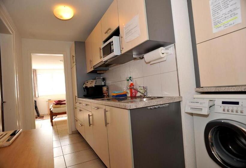 اتاق استاندارد سه نفره, Niros Bed & Breakfast