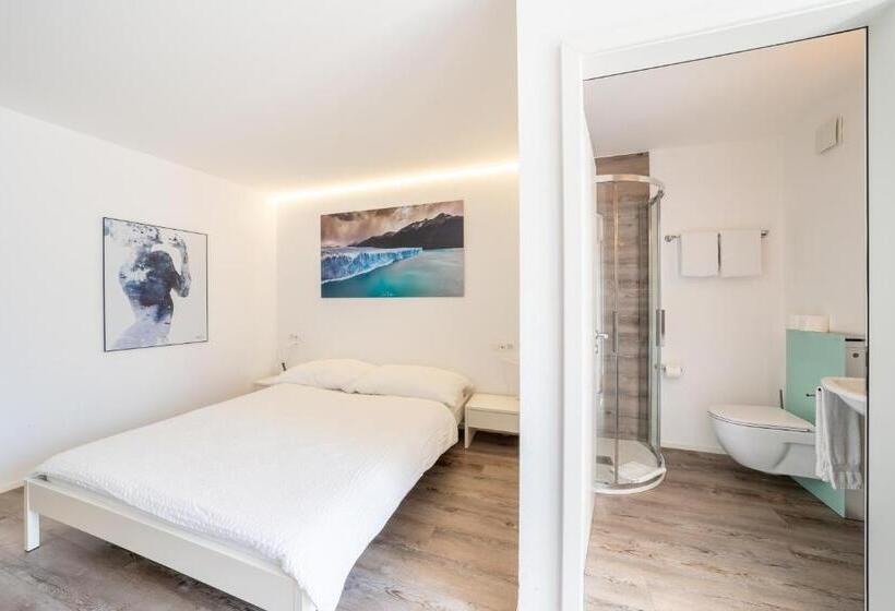 غرفة قياسية مطلّة علي البحيرة, Exclusive Boutique Hotel Elisabetta