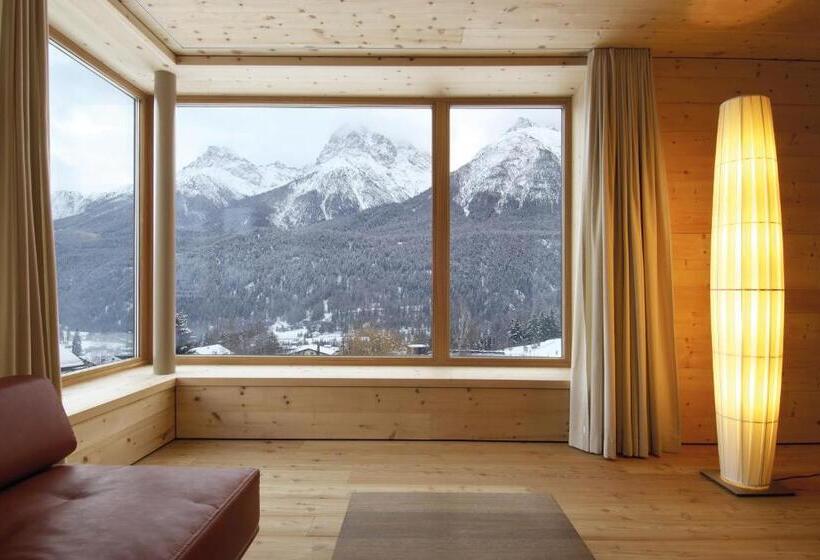 اتاق استاندارد یک نفره, Scuol Youth Hostel