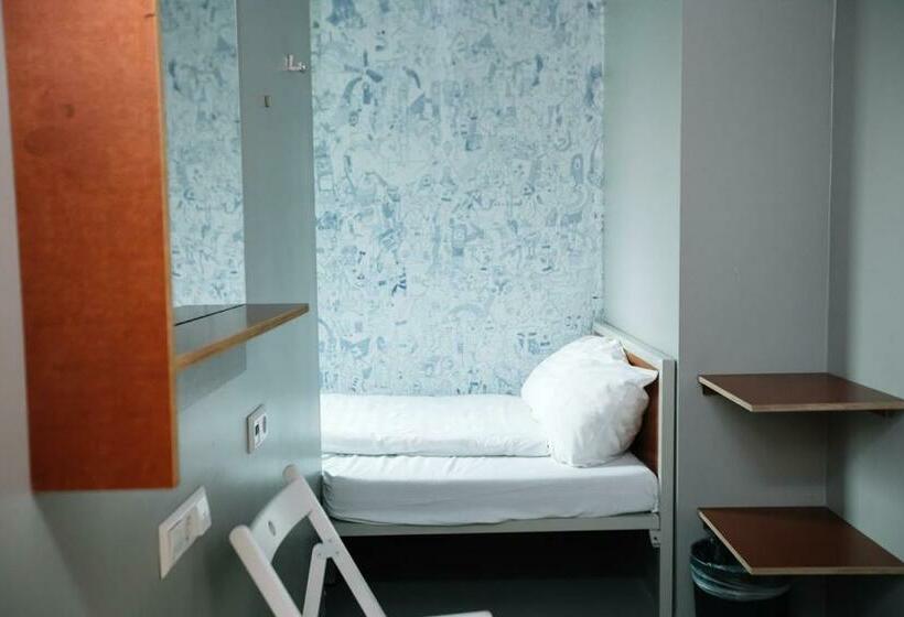 Standard Single Room, Clinknoord Hostel