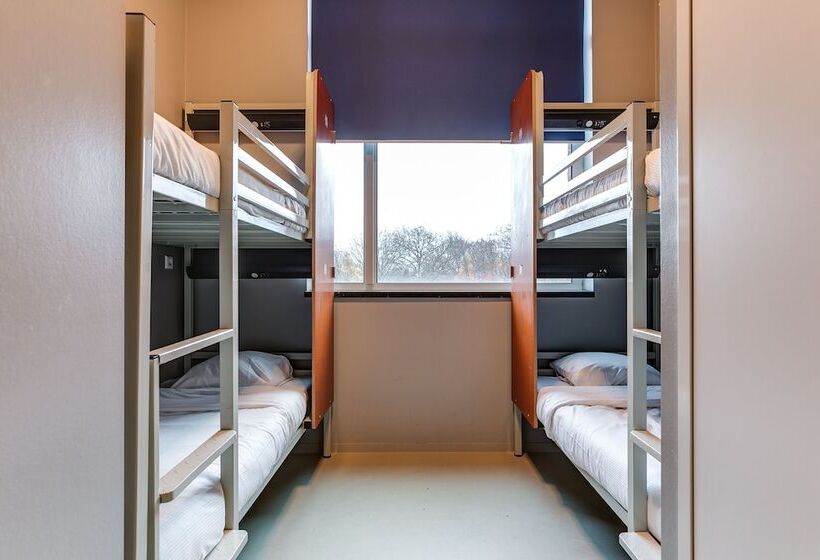Bed in Shared Room, Clinknoord Hostel