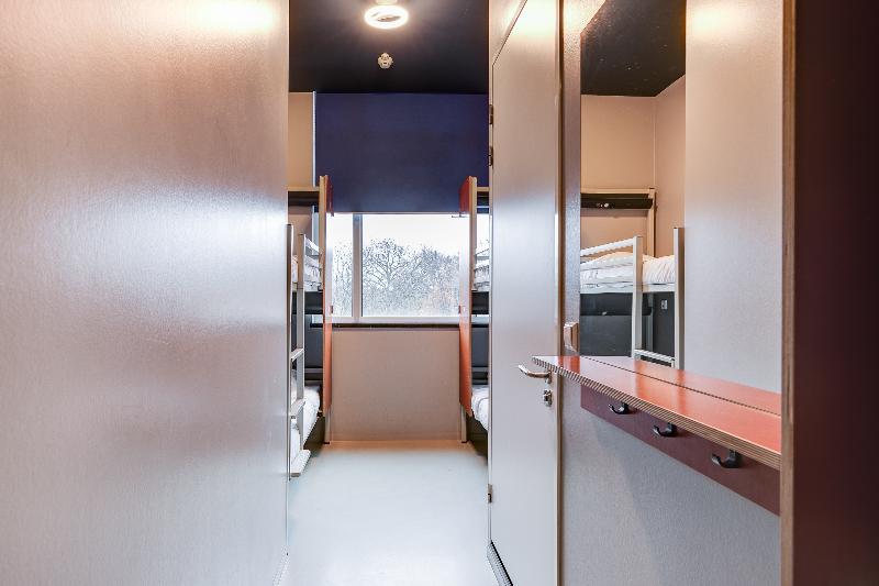 Bed in Shared Room, Clinknoord Hostel