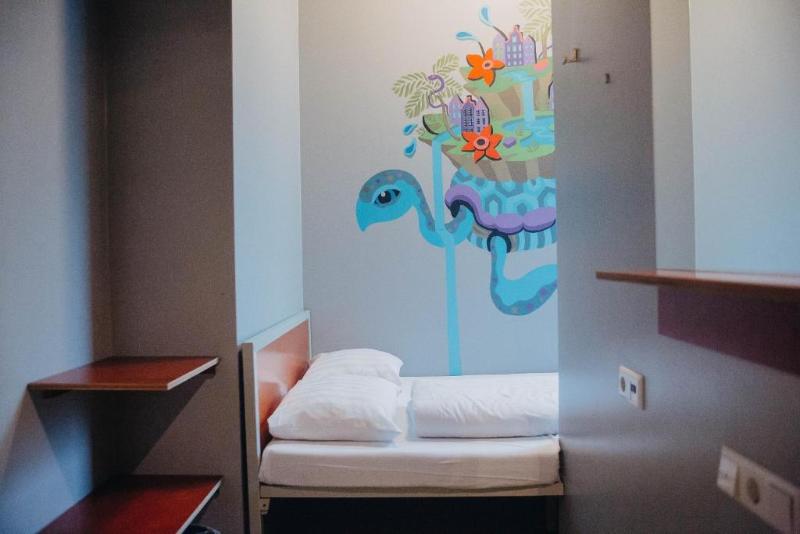 Standard Single Room, Clinknoord Hostel