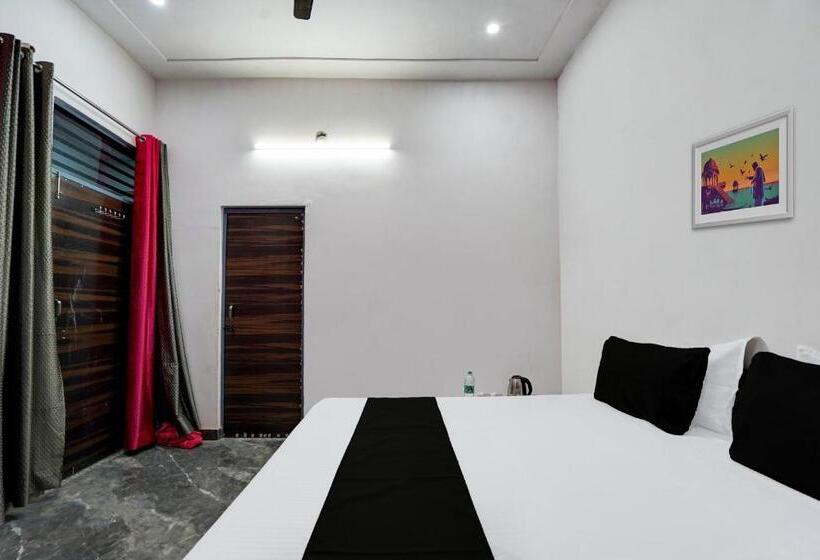 Трехместный Номер Классика, Oyo Kvs Guest House