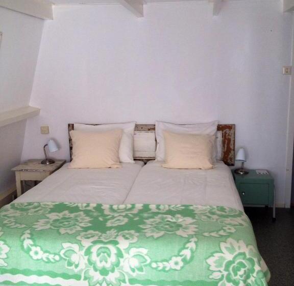 חדר סטנדרט לשלושה, B&b Altijd Wad