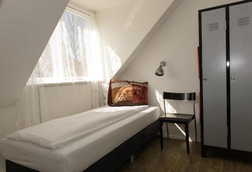 Трехместный Номер Deluxe, Buren
