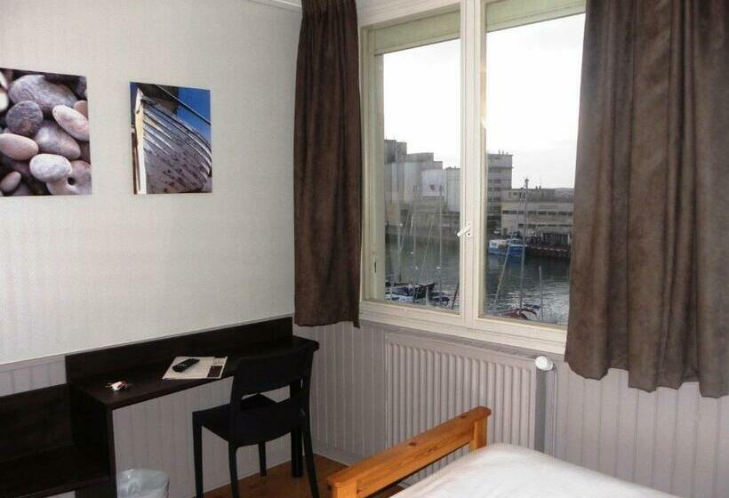 Семейный Номер, Hôtel Du Port