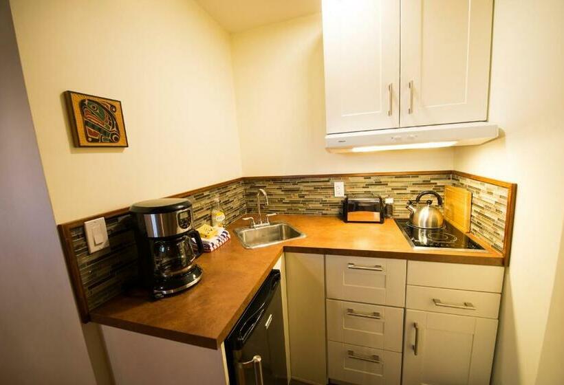 디럭스 스위트 킹 침대, Skeena River House Bed & Breakfast