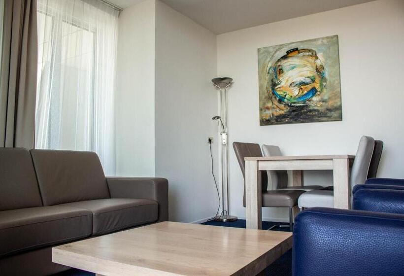 스위트, Strandhotel Buren Aan Zee