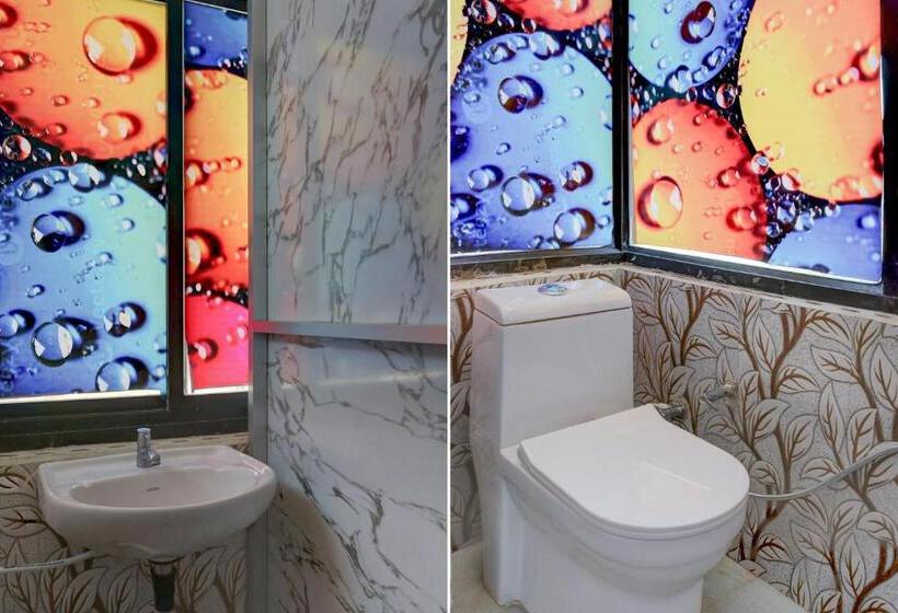 اتاق کلاسیک سه تخته, Oyo Flagship Hotel Om Shree
