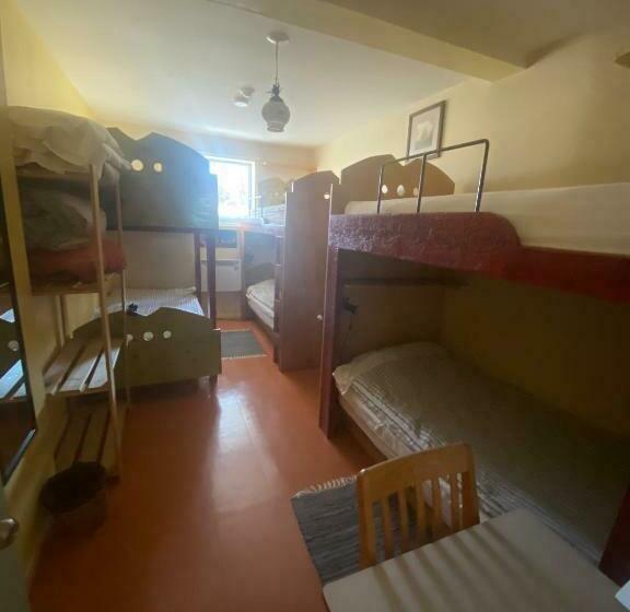 공동 객실, Auberge Internationale Le Tangon