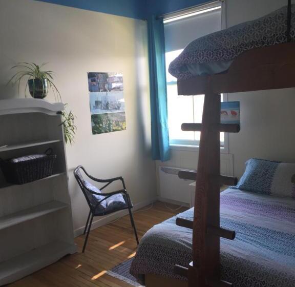 Quarto Estandar Cama Casal, Auberge Internationale Le Tangon