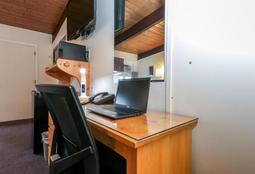 غرفة قياسية, Lakeview Motel