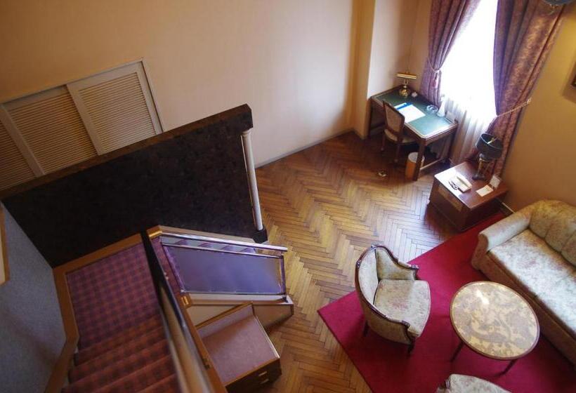 Номер Дюплекс, Gifu Castle Inn