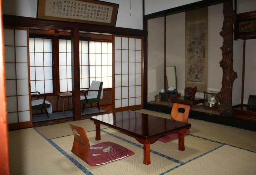 غرفة قياسية حمام مشترك, Tamonkan