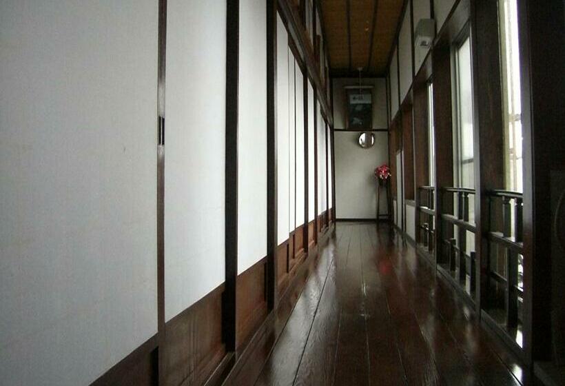 غرفة قياسية حمام مشترك, Tamonkan