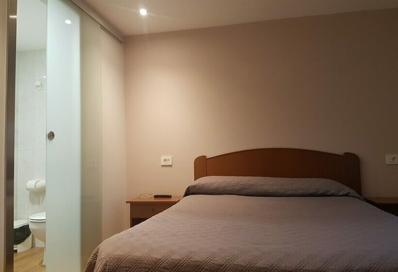اتاق استاندارد, Hostal Galicia Arteixo